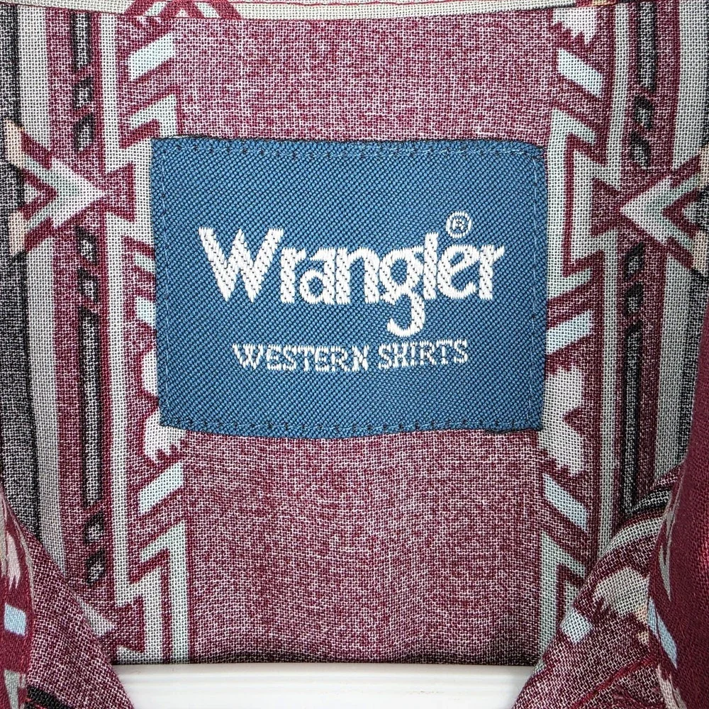 Wrangler Men's Medium Aztec Checotah Western Pearl Snap Shirt Southwestern Print